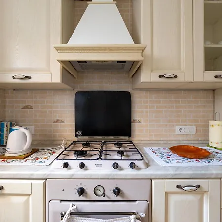 Maya Old Town Apartman *