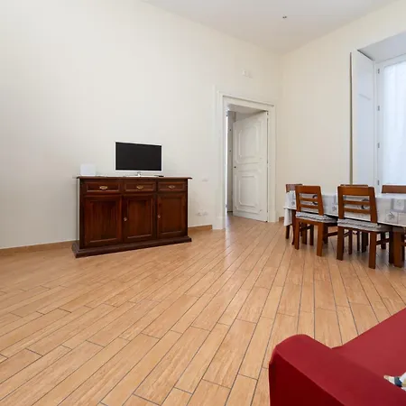 Maya Old Town Apartman *